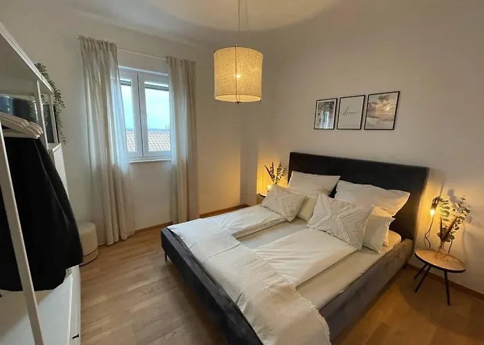 Katarina - Grosser Pool Beheizt - Meerblick Vrsi