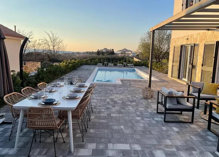 Katarina - Grosser Pool Beheizt - Meerblick Villa Vrsi